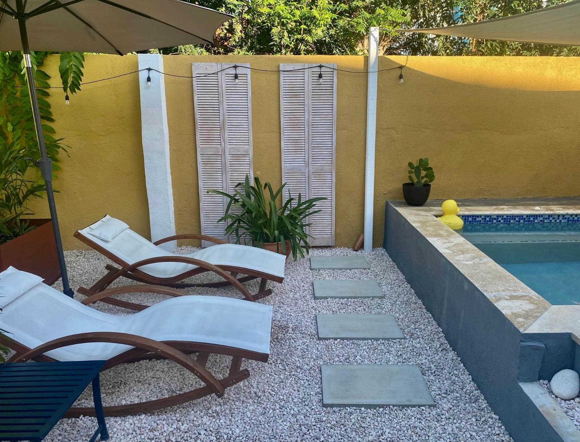Historic Building The Palm Backyard Studio-Apartment Willemstad, Curacao Feel Home Away From Home Eksteriør billede